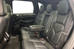 Musta Porsche Cayenne 2016 kuva 7.