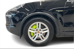 Musta Porsche Cayenne 2016 kuva 8.