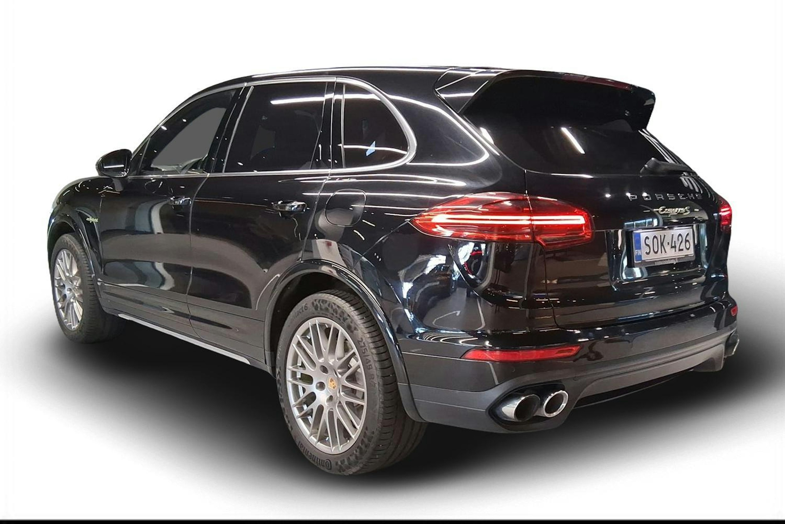 musta Porsche Cayenne 2016 kuva 2.