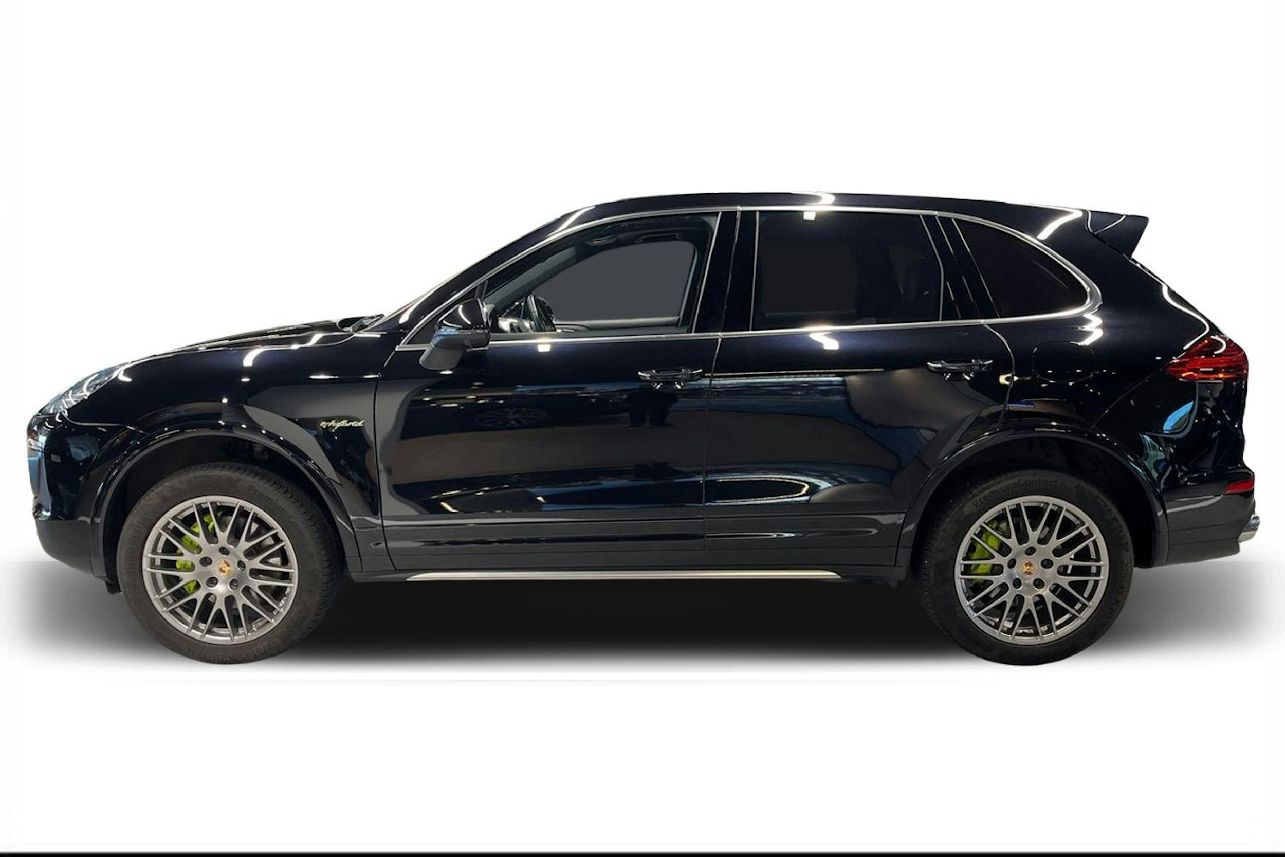 musta Porsche Cayenne 2016 kuva 5.