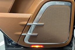 musta Porsche Cayenne 2016 kuva 11.