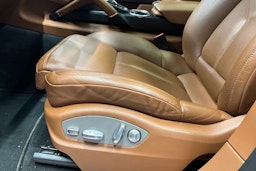 musta Porsche Cayenne 2016 kuva 23.