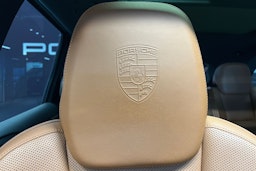 musta Porsche Cayenne 2016 kuva 24.