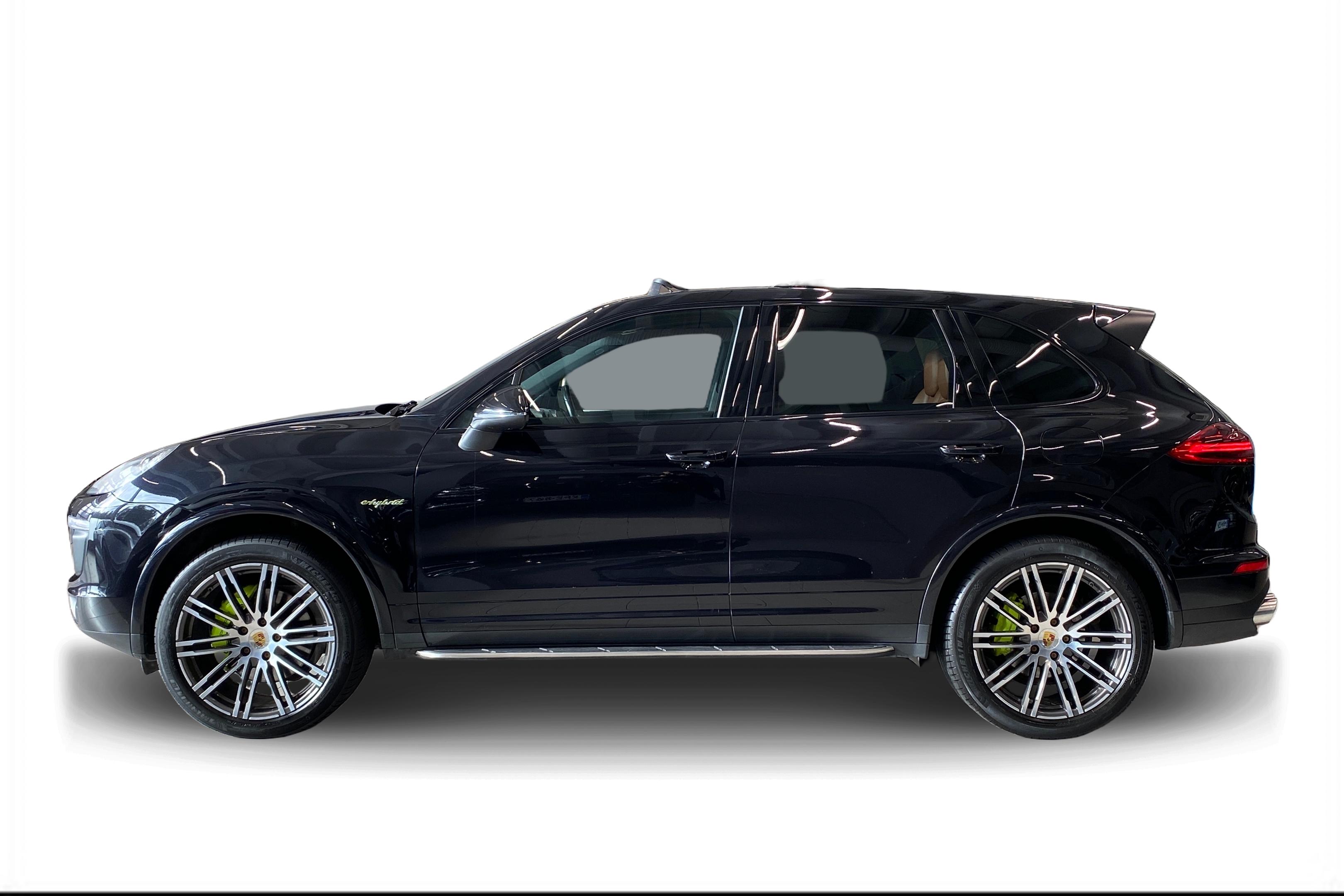 Porsche Cayenne 2017, photo 5/19