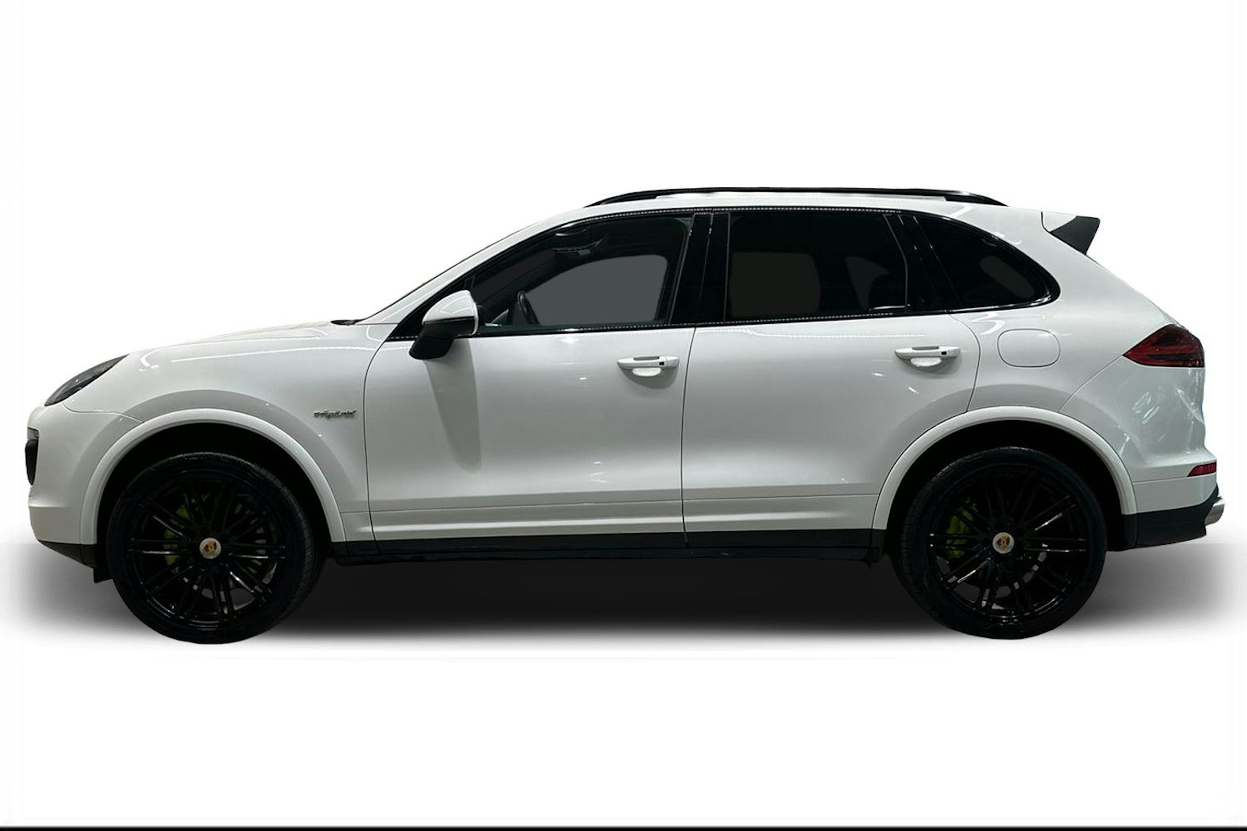 Valkoinen Porsche Cayenne 2017 kuva 5.