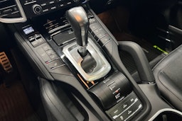 Valkoinen Porsche Cayenne 2017 kuva 14.