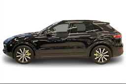 Musta Porsche Cayenne 2018 kuva 5.