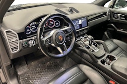 Musta Porsche Cayenne 2018 kuva 6.