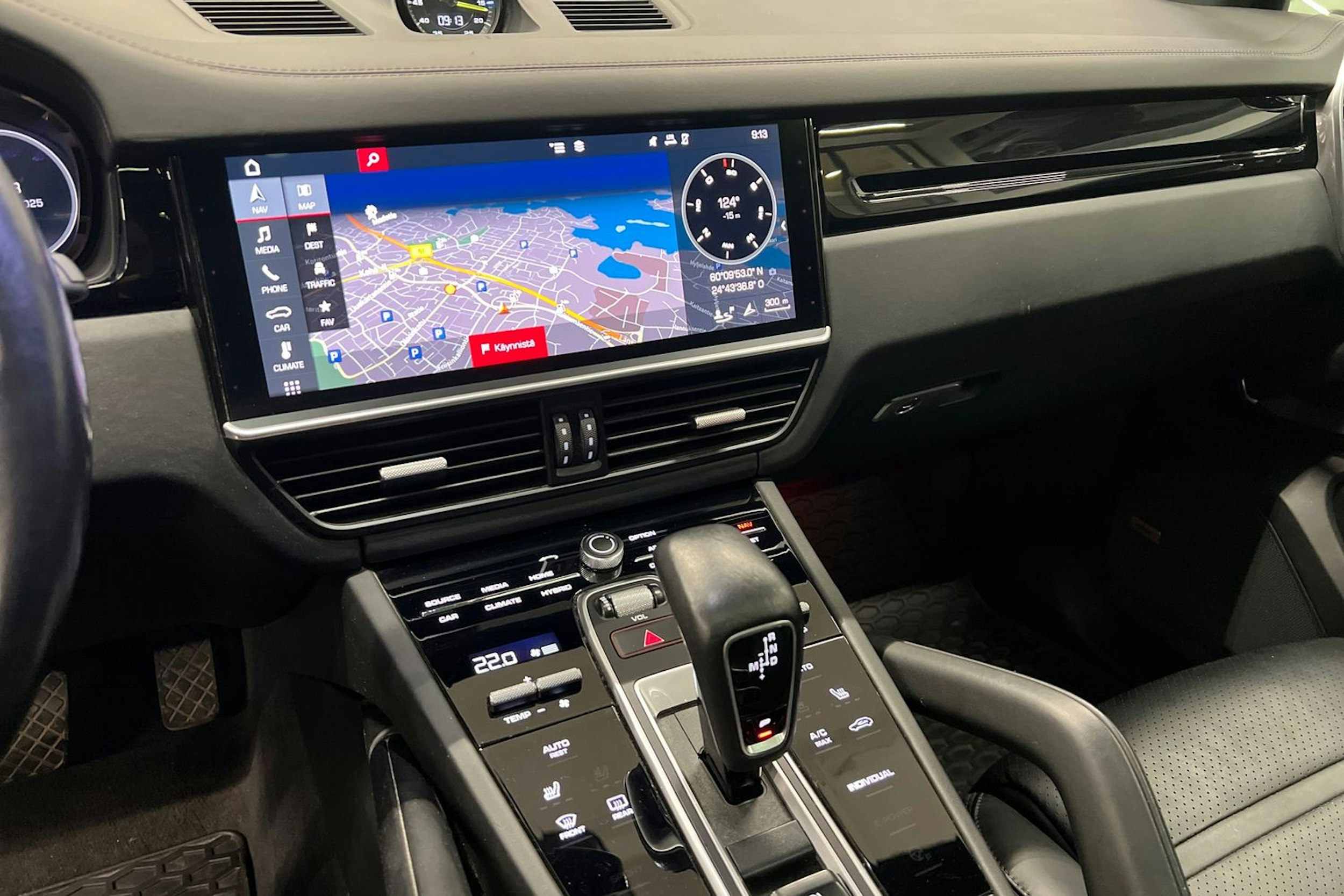 Musta Porsche Cayenne 2018 kuva 13.