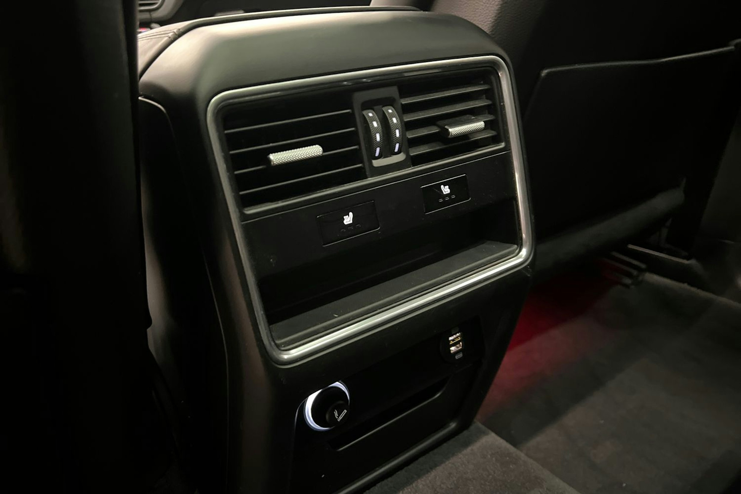 Musta Porsche Cayenne 2018 kuva 18.