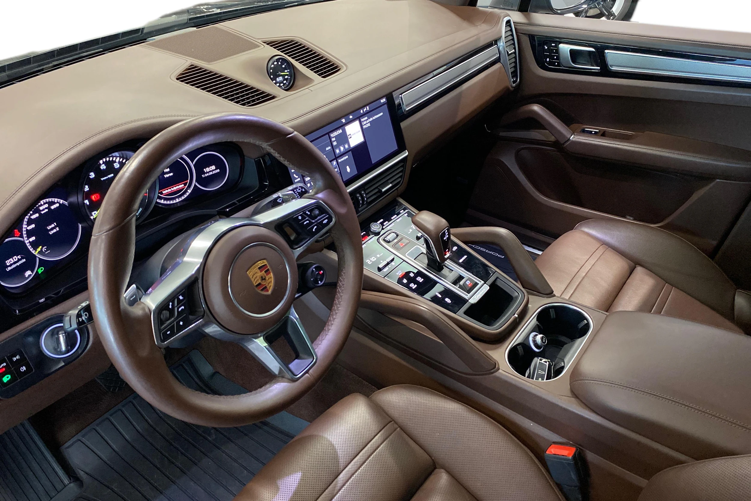 sininen Porsche Cayenne 2018 kuva 6.