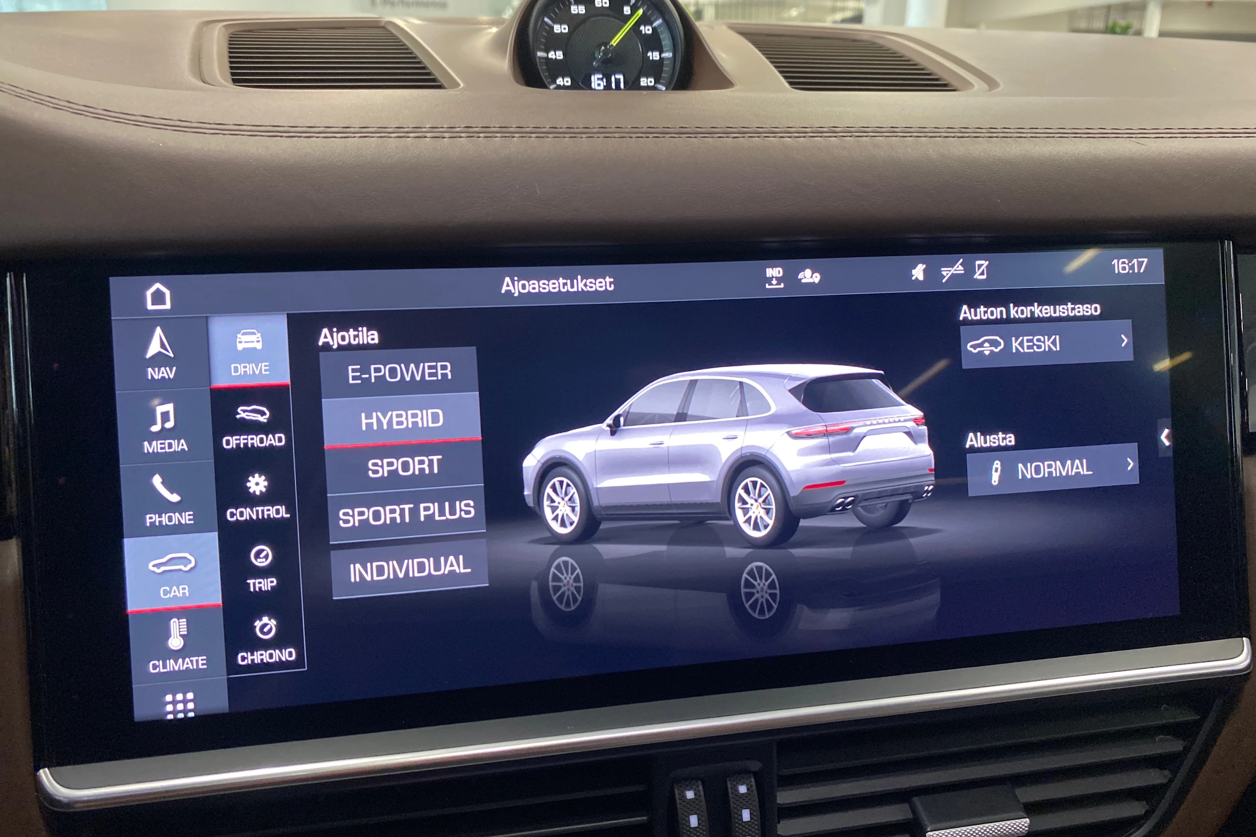 sininen Porsche Cayenne 2018 kuva 19.