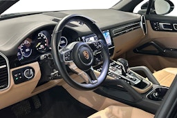 Musta Porsche Cayenne 2018 kuva 6.