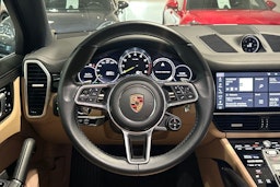Musta Porsche Cayenne 2018 kuva 10.