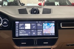 Musta Porsche Cayenne 2018 kuva 12.