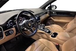 musta Porsche Cayenne 2018 kuva 7.