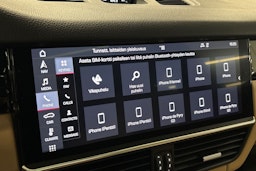 musta Porsche Cayenne 2018 kuva 16.