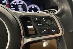 musta Porsche Cayenne 2018 kuva 18.