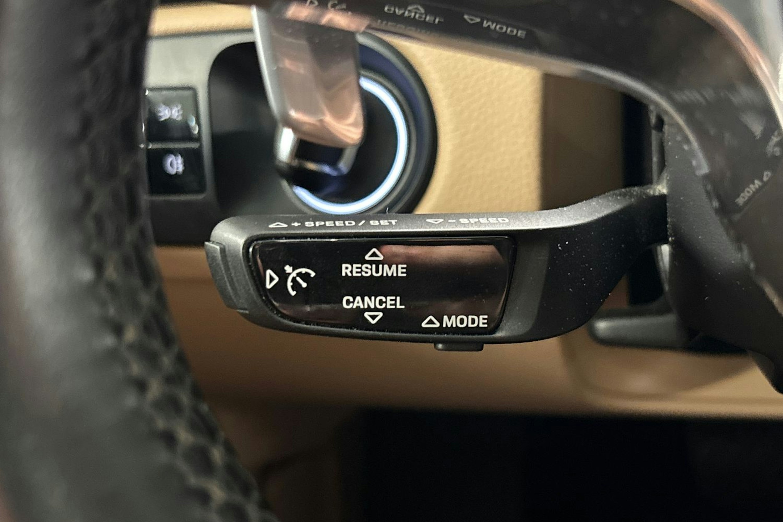 musta Porsche Cayenne 2018 kuva 20.