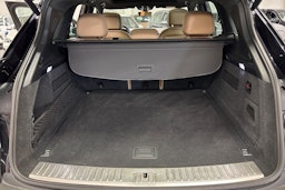 musta Porsche Cayenne 2018 kuva 31.