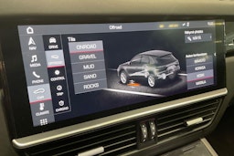 Sininen Porsche Cayenne 2018 kuva 12.