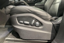 Sininen Porsche Cayenne 2018 kuva 17.