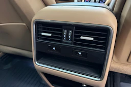 musta Porsche Cayenne 2018 kuva 14.