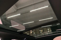 musta Porsche Cayenne 2018 kuva 21.