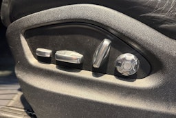 Ruskea (beige) Porsche Cayenne 2018 kuva 12.