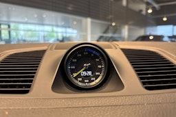 Ruskea (beige) Porsche Cayenne 2018 kuva 13.