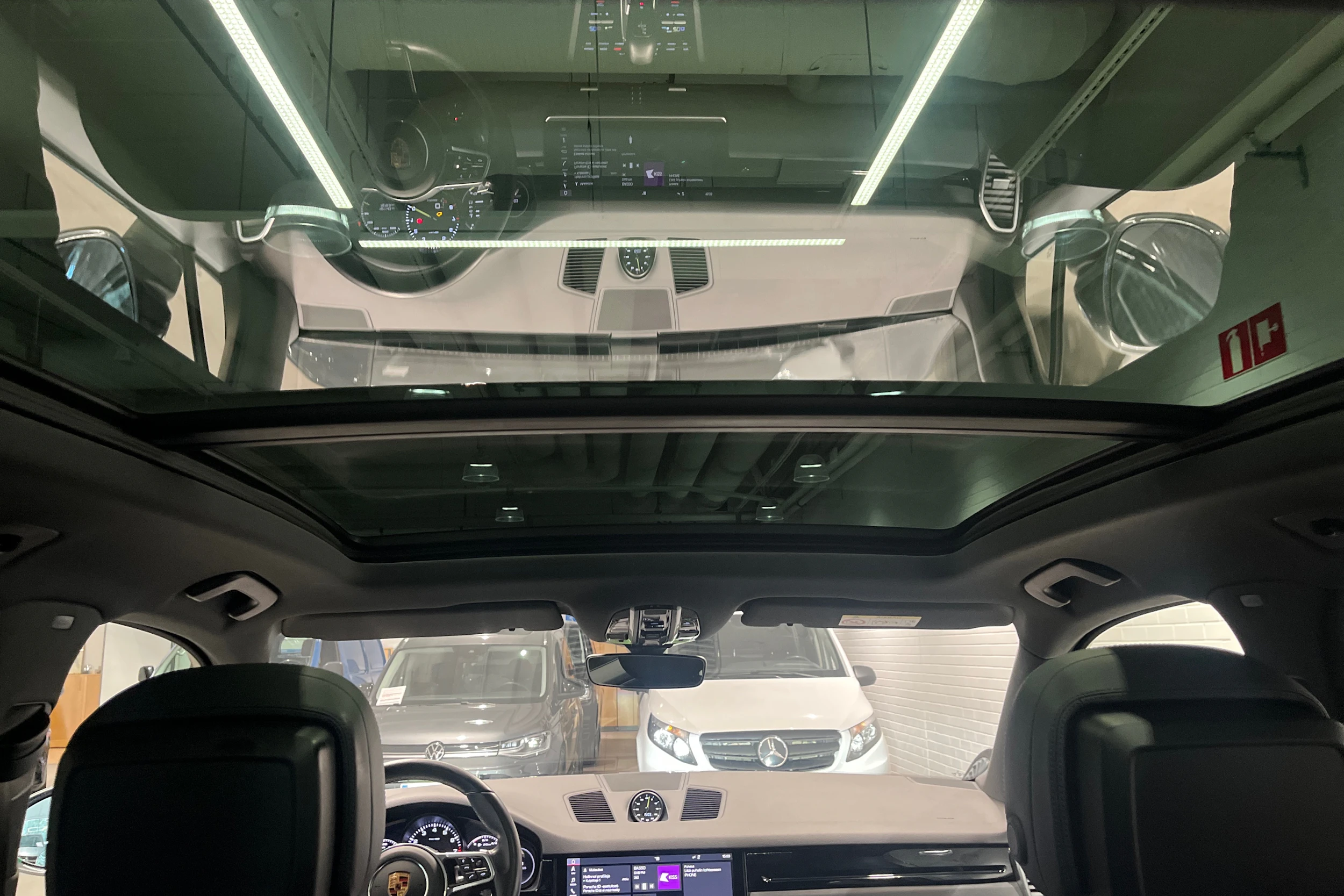harmaa Porsche Cayenne 2018 kuva 18.