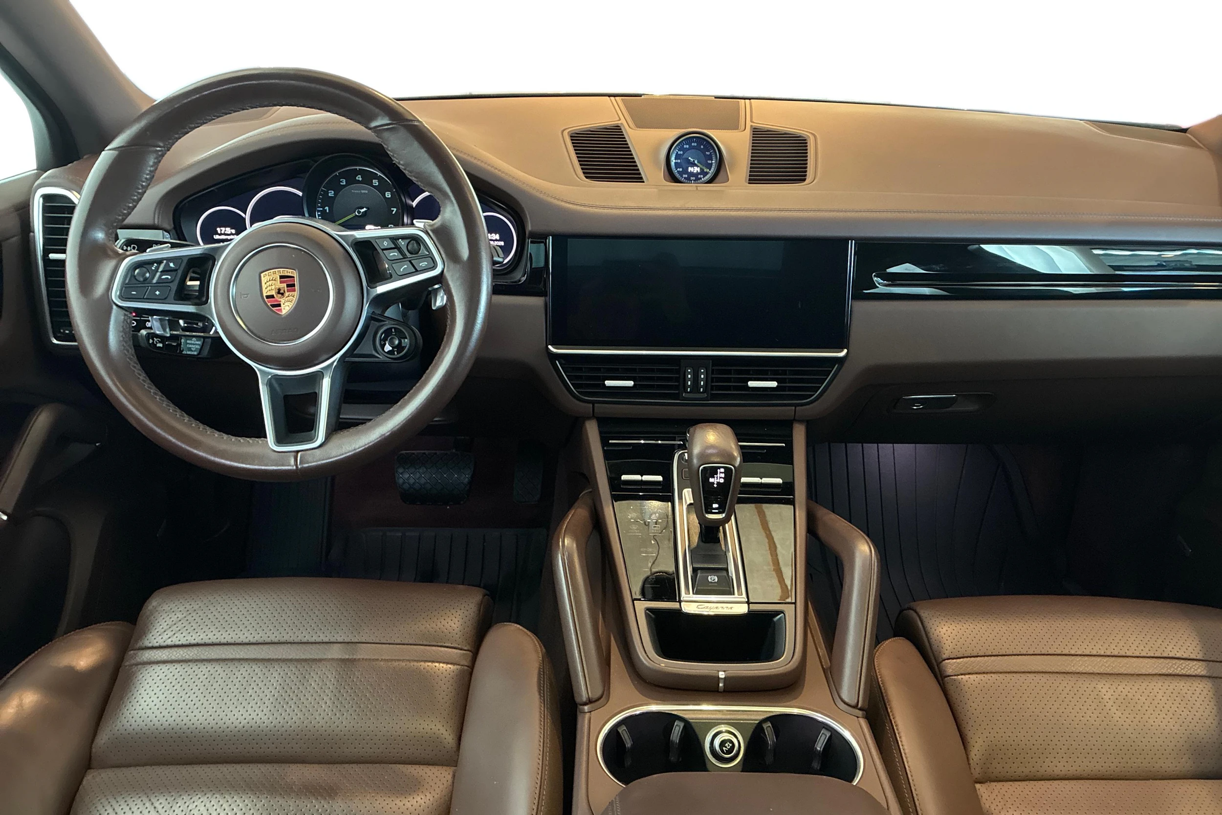 Ruskea (beige) Porsche Cayenne 2018 kuva 7.