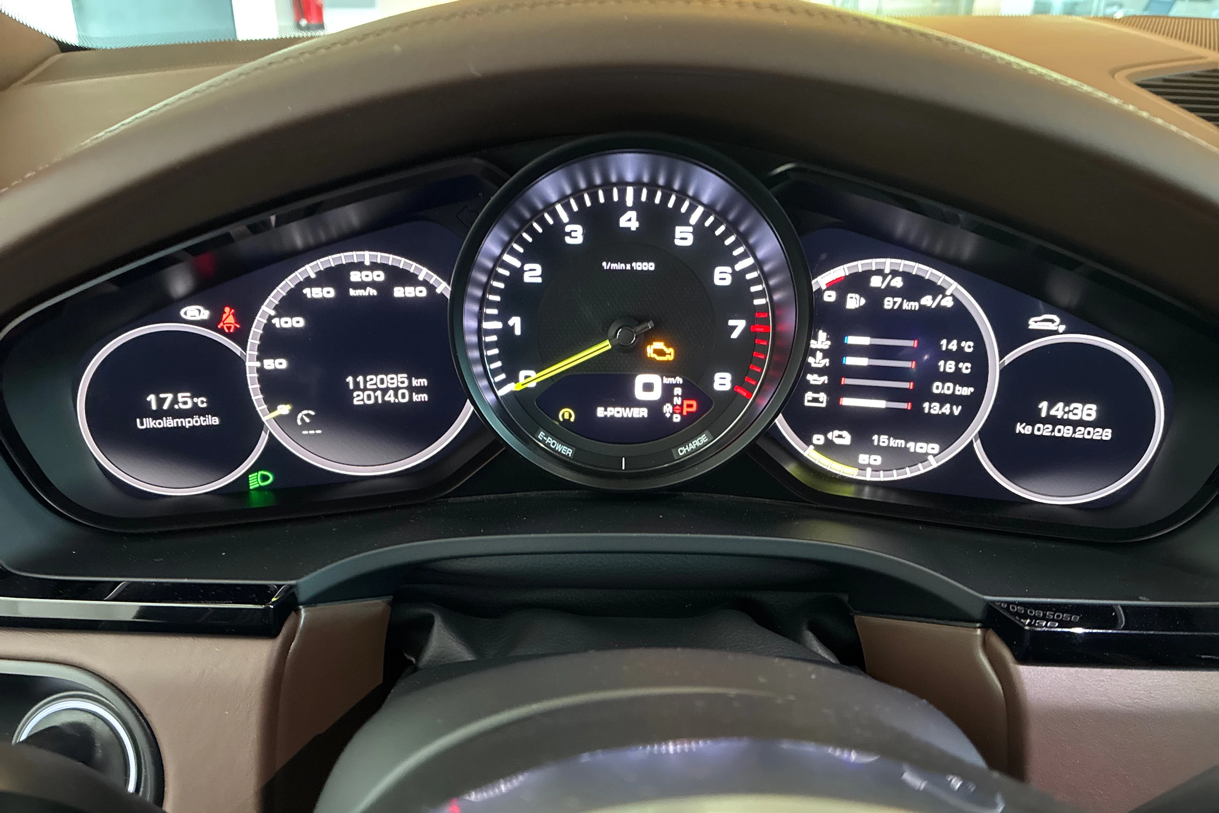 Ruskea (beige) Porsche Cayenne 2018 kuva 14.