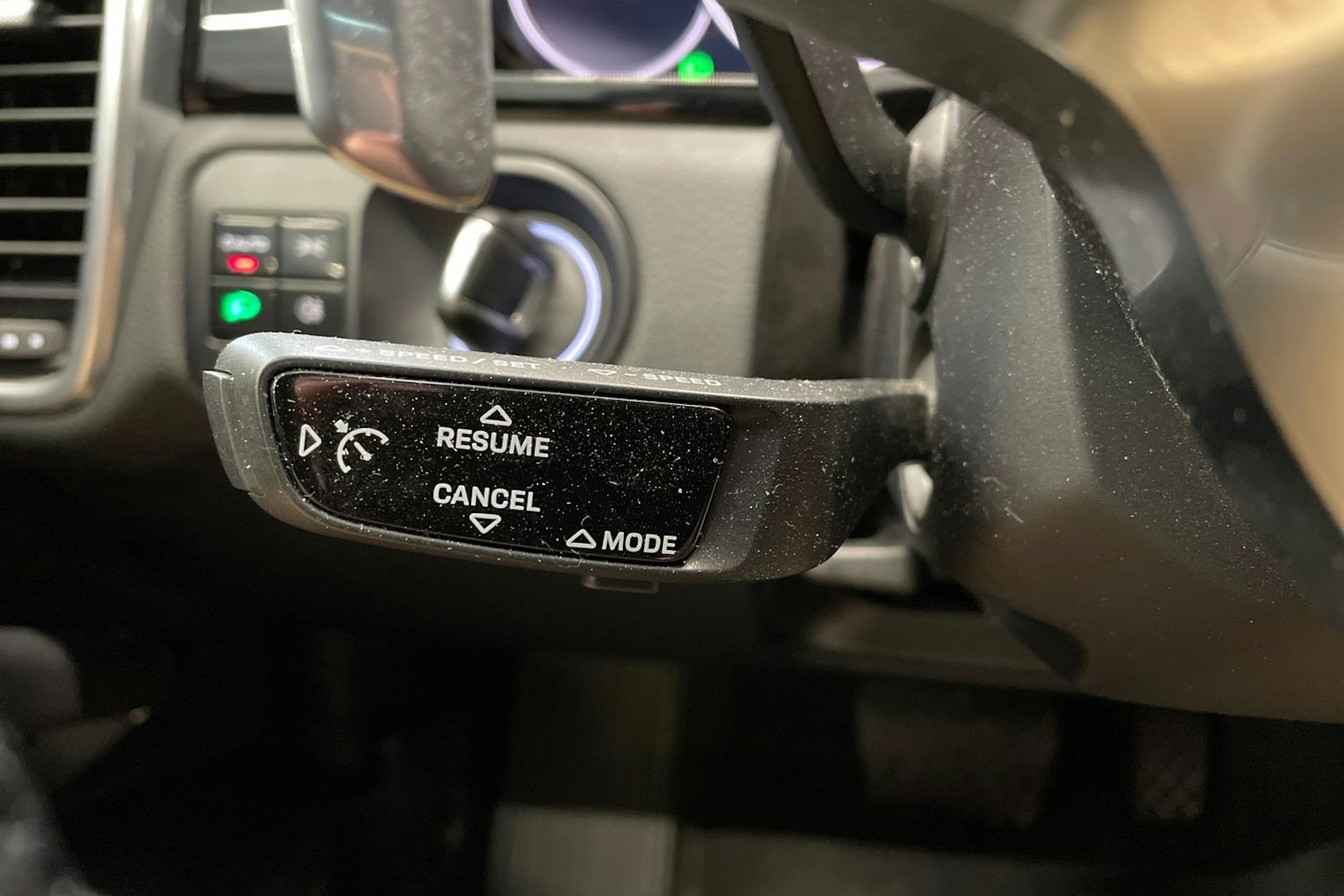 valkoinen Porsche Cayenne 2019 kuva 15.