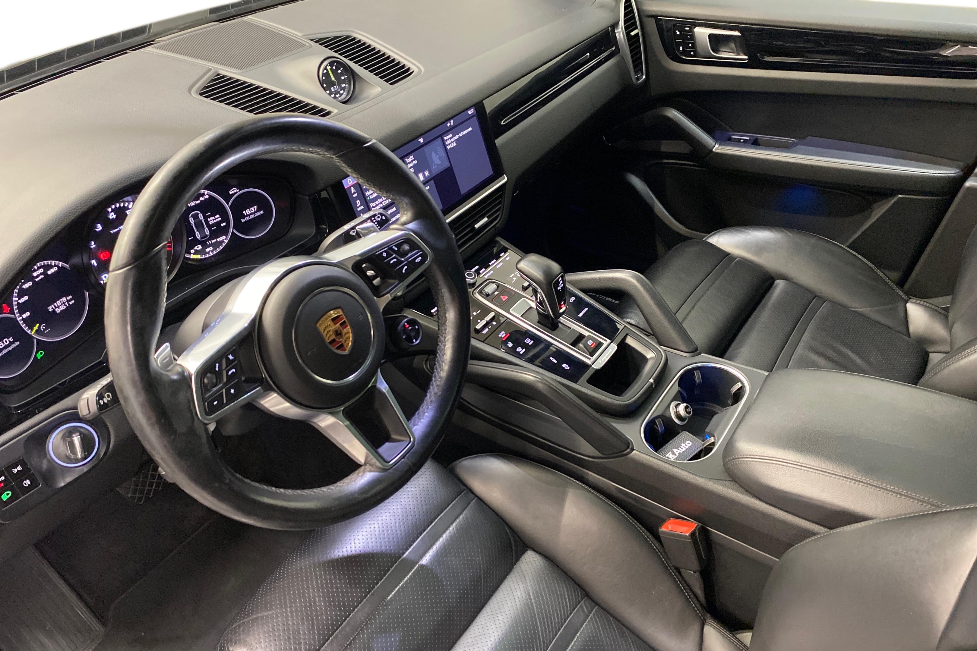 Porsche Cayenne E-Hybrid 2019, kuva 6/21