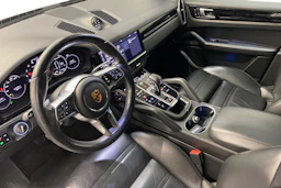 Musta Porsche Cayenne 2019 kuva 6.