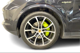 Musta Porsche Cayenne 2019 kuva 9.