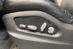 Musta Porsche Cayenne 2019 kuva 11.