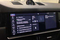 Musta Porsche Cayenne 2019 kuva 16.