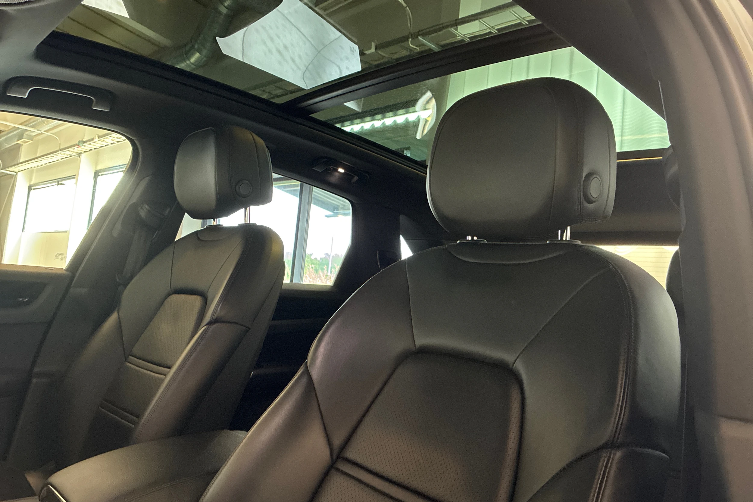 Harmaa Porsche Cayenne 2019 kuva 13.