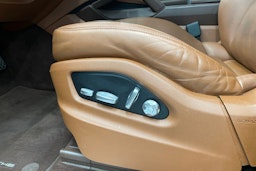 musta Porsche Cayenne 2019 kuva 17.