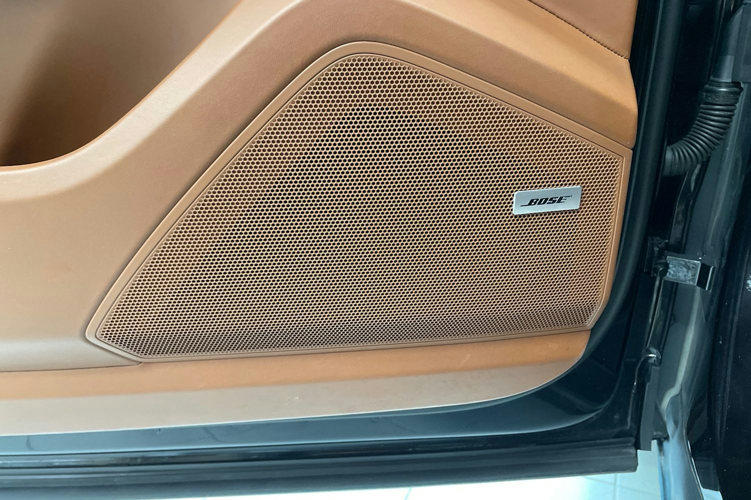 musta Porsche Cayenne 2019 kuva 19.