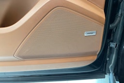 musta Porsche Cayenne 2019 kuva 19.