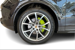 musta Porsche Cayenne 2019 kuva 9.