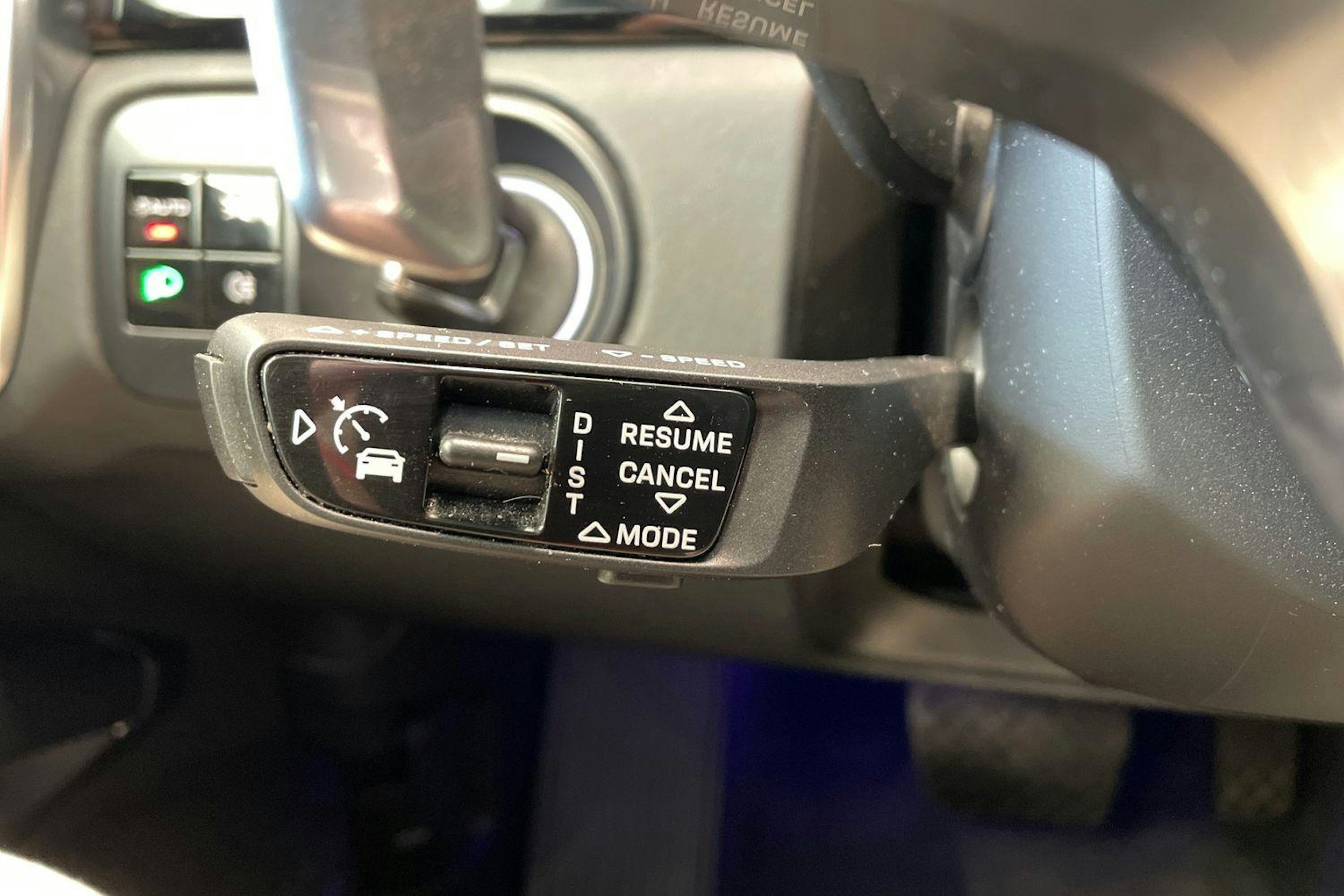 musta Porsche Cayenne 2019 kuva 12.
