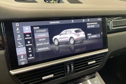 musta Porsche Cayenne 2019 kuva 15.