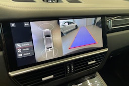musta Porsche Cayenne 2019 kuva 17.