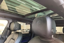 musta Porsche Cayenne 2019 kuva 19.