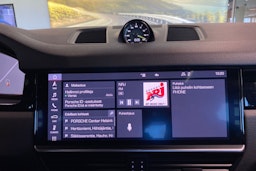 musta Porsche Cayenne 2019 kuva 22.