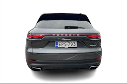 Harmaa Porsche Cayenne 2019 kuva 3.